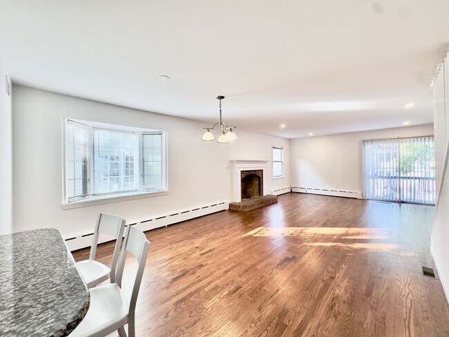 Foto del edificio - 48 Pemberwick Rd