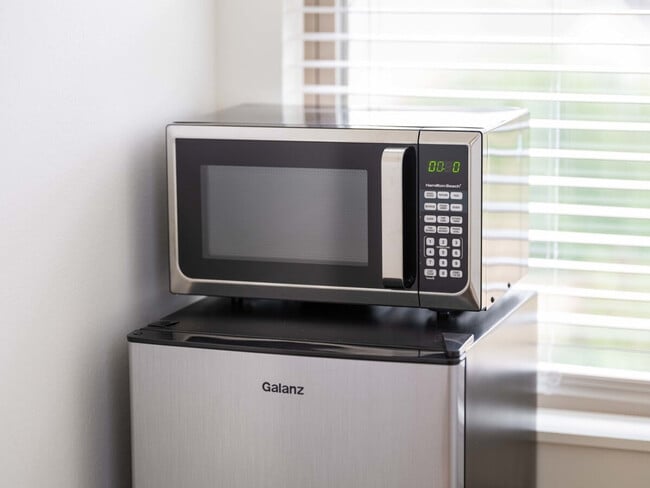 Building Photo - 2612 SW Livingston Square