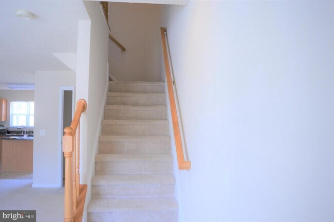Building Photo - 35486 Coyote Trail