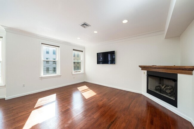 Foto del edificio - 726 Adams St