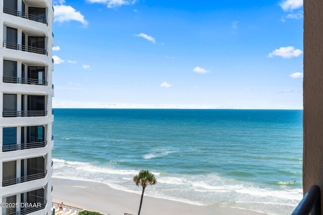 Building Photo - 3023 S Atlantic Ave