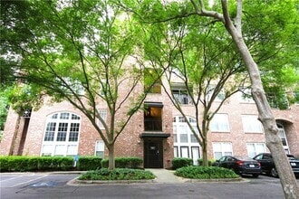 Building Photo - 600 Brickworks Cir NE