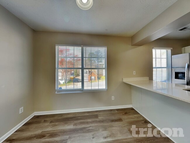 Foto del edificio - 6591 Anson Ct