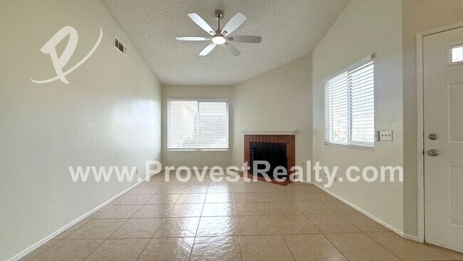 Foto del edificio - 9141 Aspenwood Ln