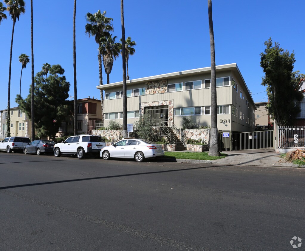 Primary Photo - 341 S Mariposa Ave