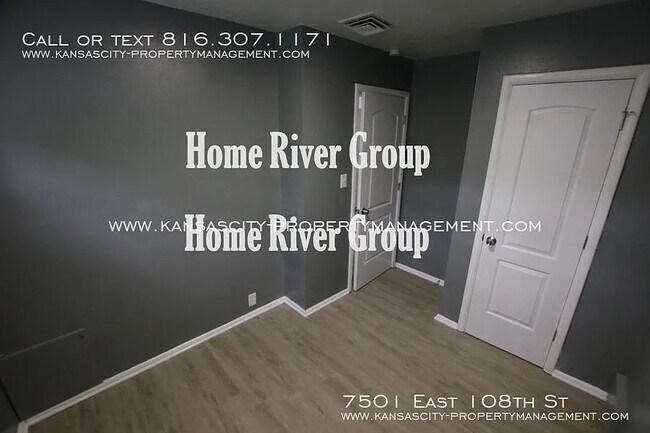 Foto del edificio - 7501 E 108th St