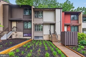 Building Photo - 2236 Cartwright Pl