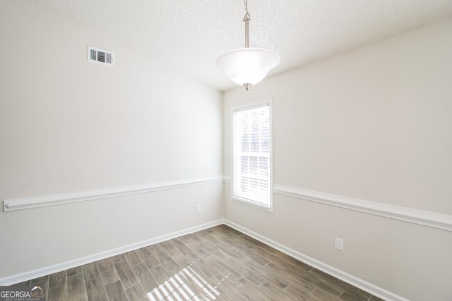 Building Photo - 10381 Commons Crossing