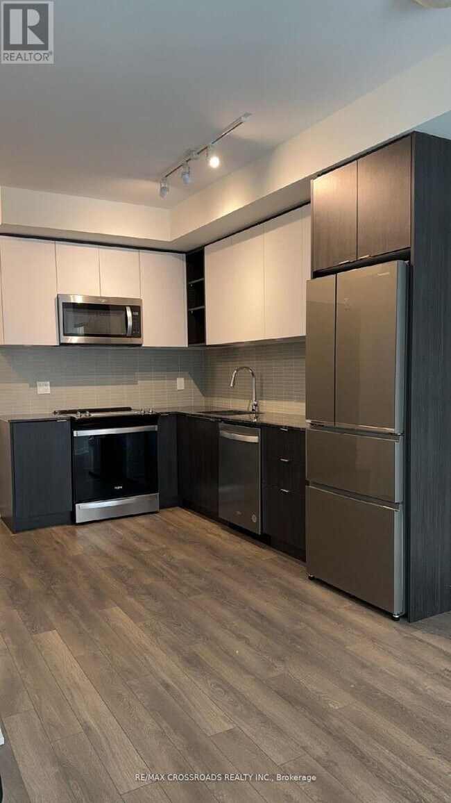 Photo du bâtiment - 100 Eagle Rock Way