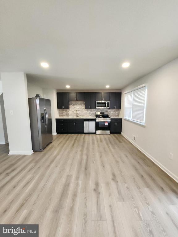 Foto del edificio - 2703 Bey Ct