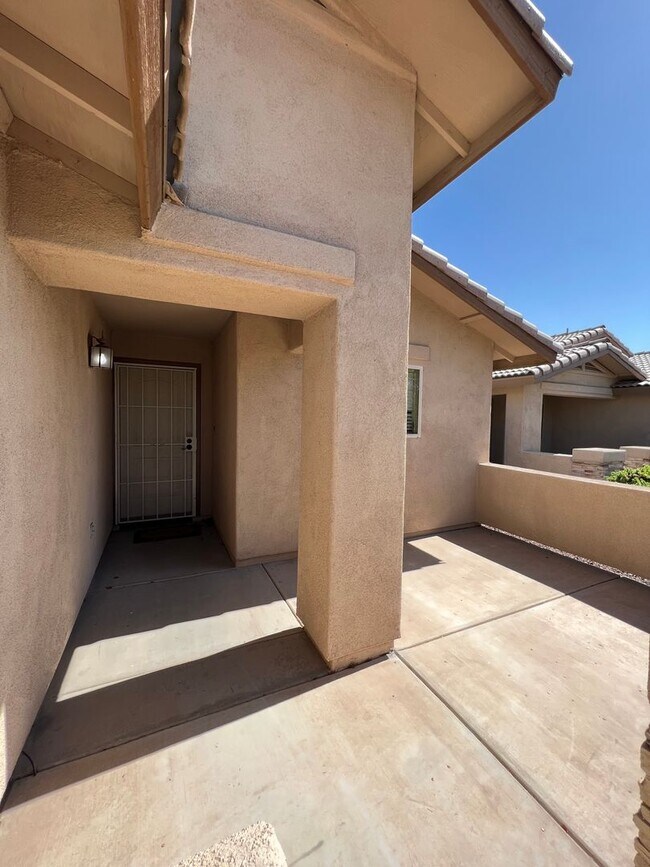 Foto del edificio - 3 BEDROOM HOME IN ARABY CROSSING!