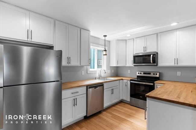 Foto del edificio - 52 W Cascade St