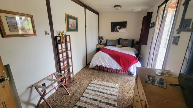 Building Photo - Rustic Cabin Retreat in Lockwood Valley – ...