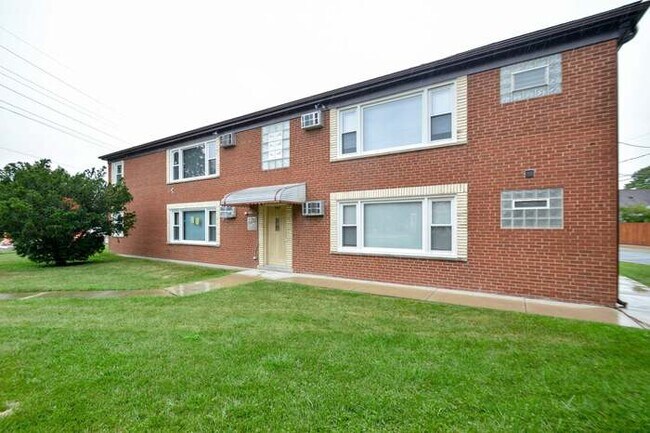 Front Entry - 4423 Eberly Ave