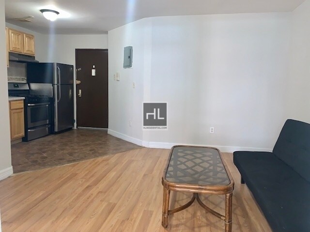 Foto del edificio - 681 Flatbush Ave. Unit #2