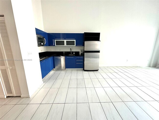 Foto del edificio - 244 Biscayne Blvd
