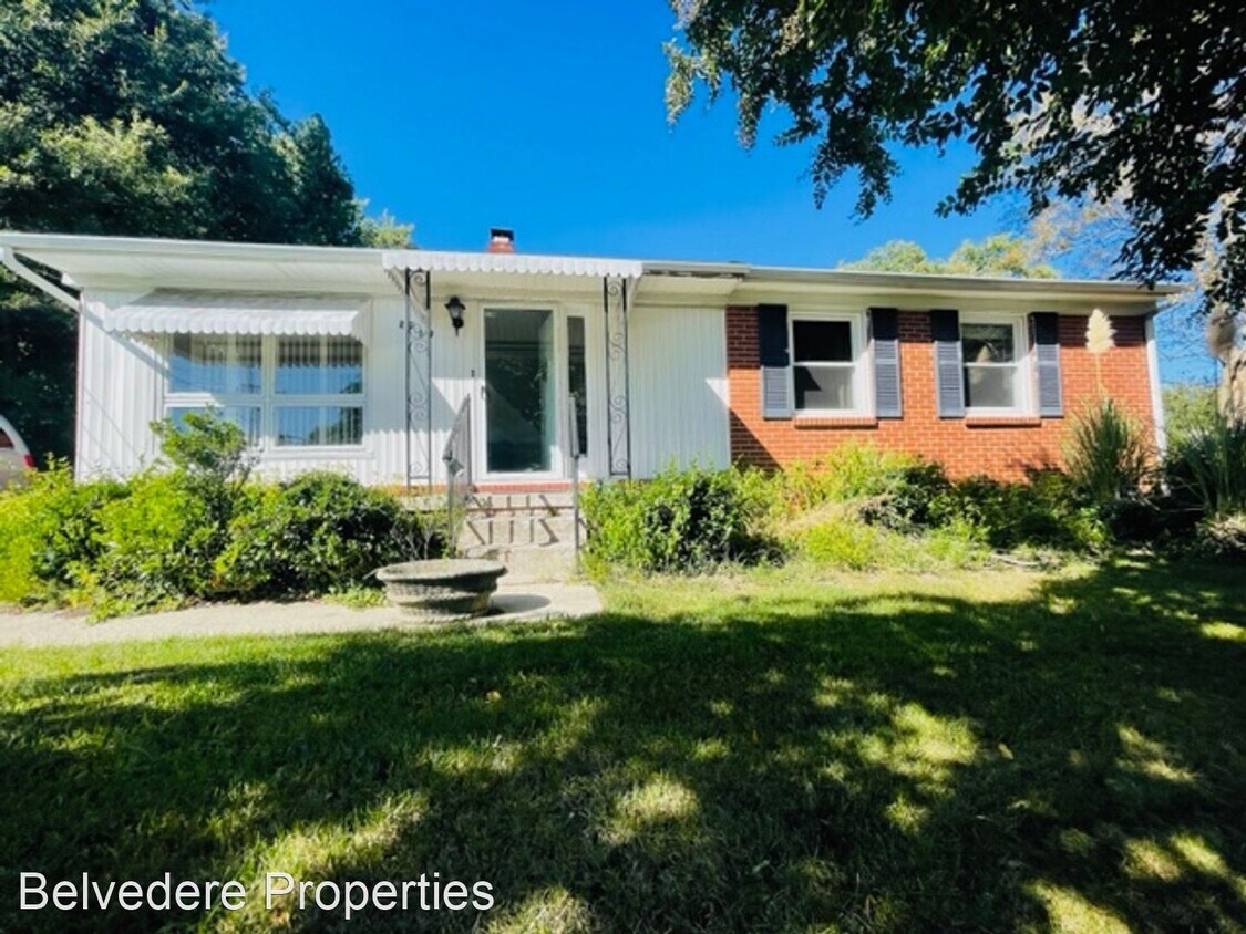 Primary Photo - 3 br, 1 bath House - 2019 Phillips Ave