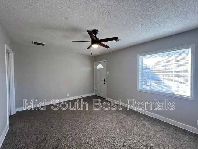 Foto del edificio - 1544 Doris Ave