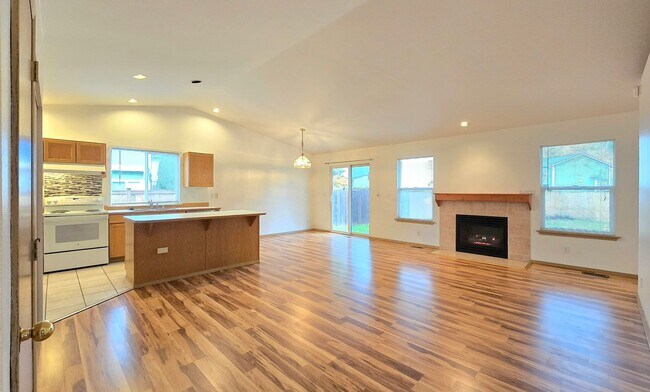 Foto del edificio - Lovely 3 Bedroom Marysville Rambler Availa...