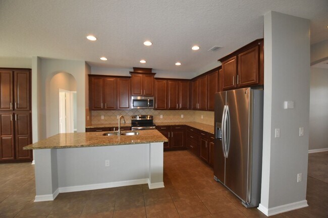 Building Photo - 2425 Misty Cove Cir