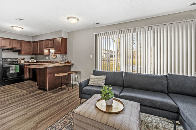 Building Photo - Oakbrook Village