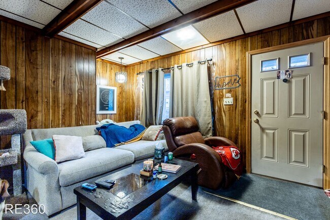 Building Photo - 2 br, 1 bath House - 2712 Berg Street Sout...