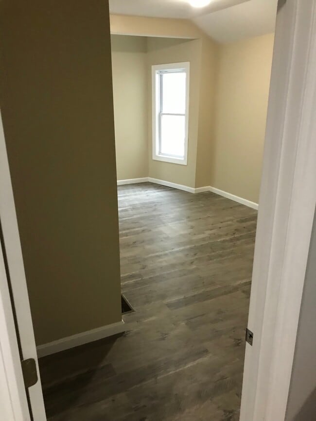 Building Photo - 176 Blossom St