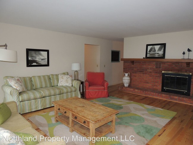 Building Photo - 4197 S West Bay Shore Dr