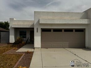 Building Photo - 453 Fernando Padilla Ave