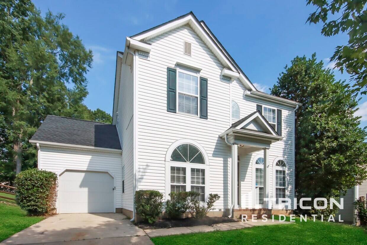 Foto principal - 1730 Colin Creek Lane Charlotte NC