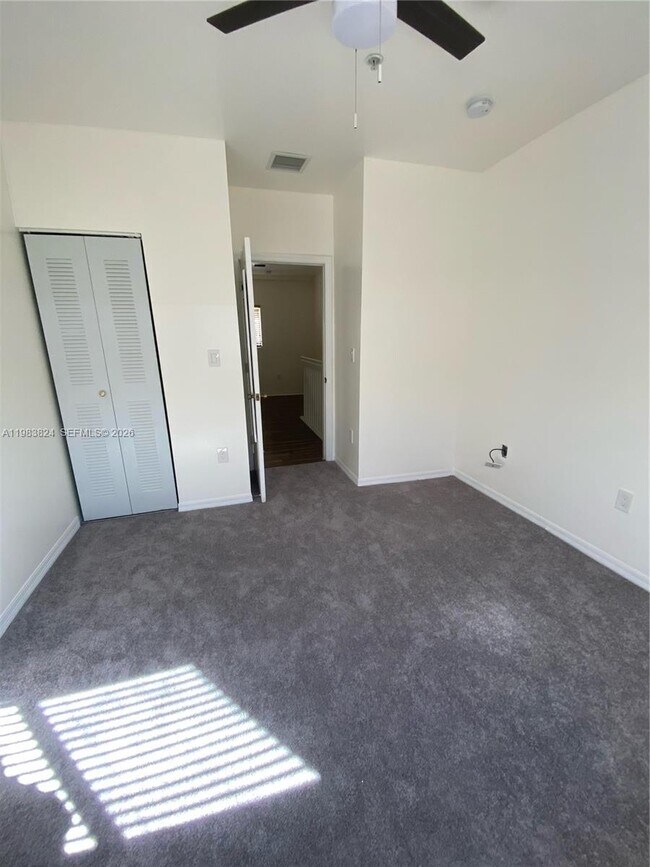 Foto del edificio - 928 SW 3rd St