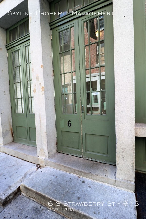 Foto del edificio - 6 Strawberry St