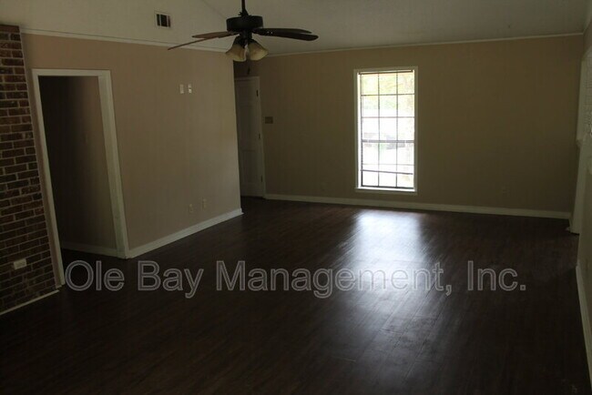 Foto del edificio - 2010 Sky Vista Dr W