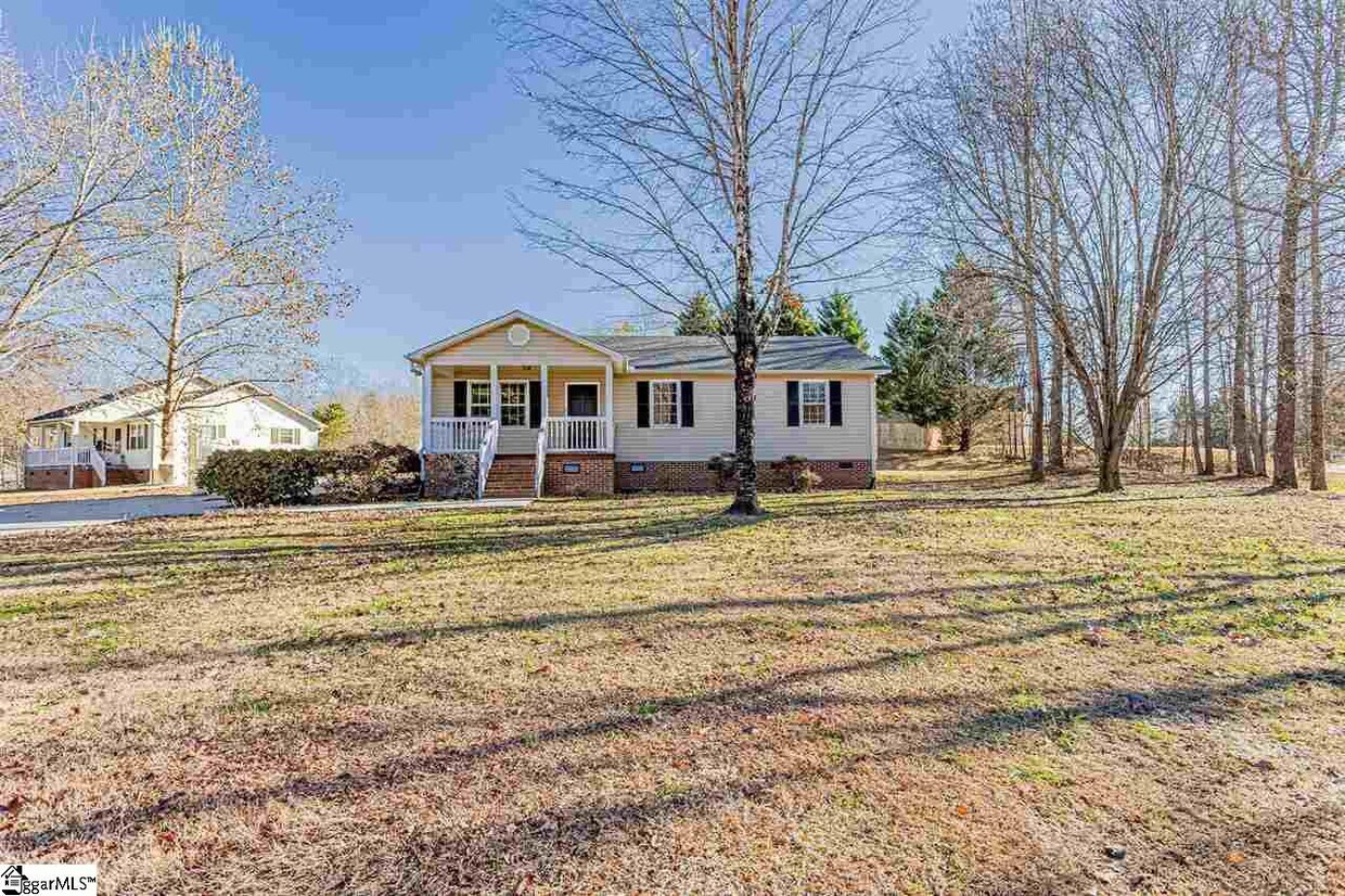Primary Photo - 474 Lindsey Lake Rd