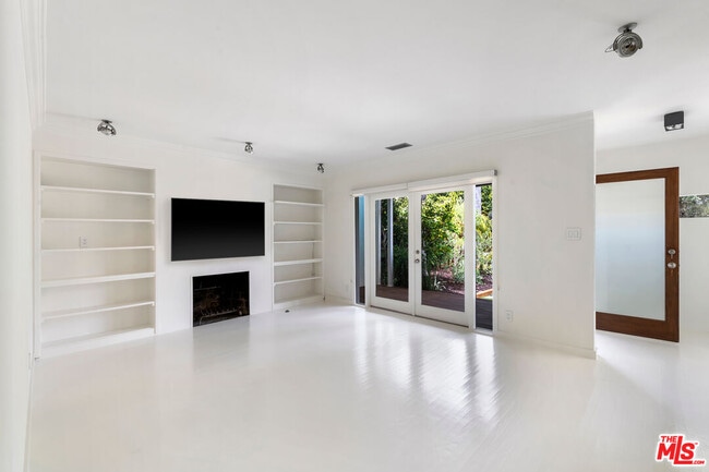 Building Photo - 719 Iliff St