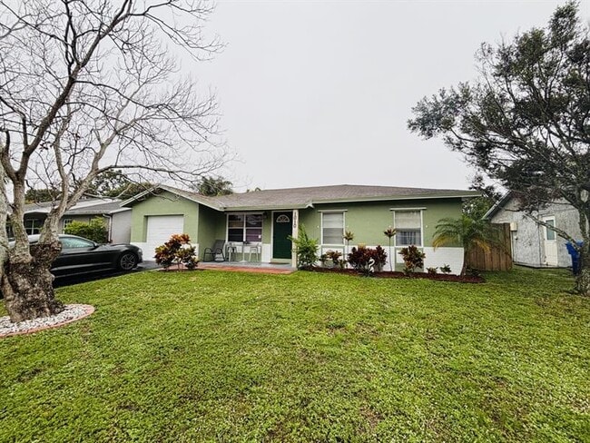 Building Photo - 1010 SW 83rd Ave