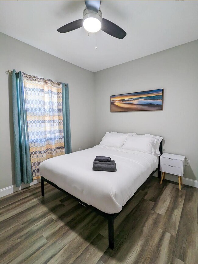 Foto del edificio - 1804 E Louisiana Ave