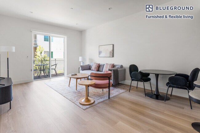 Building Photo - 3406 El Camino Real