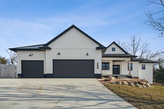 Building Photo - 2939 Diamondhead Cir