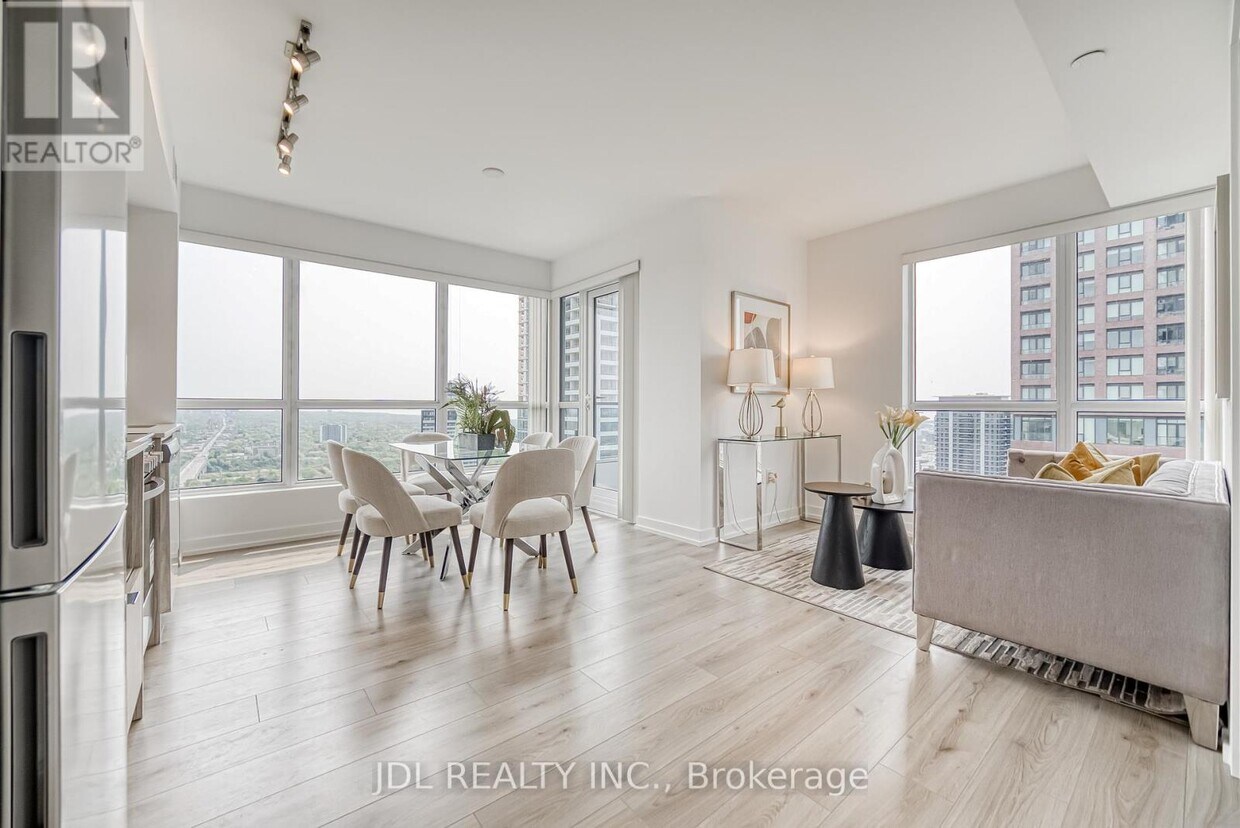Photo principale - 395-3395 Bloor St E