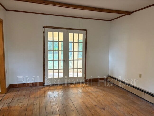 Foto del edificio - 611 Rosemere Ave