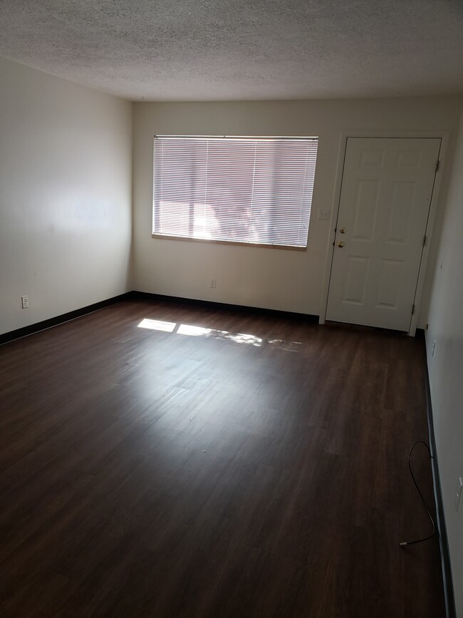 Foto del edificio - 875 1st St