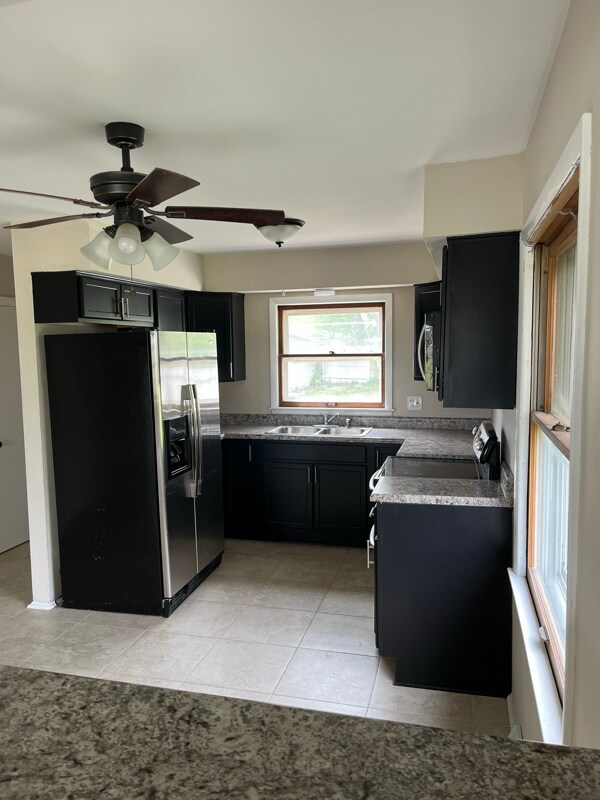 Foto del edificio - 4835-4837-4837 N 103rd St
