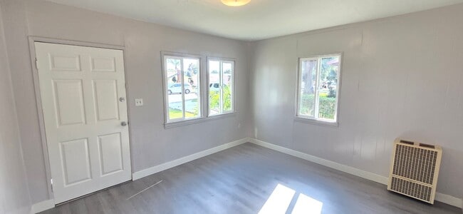 Foto del edificio - 13109 Barlin Ave