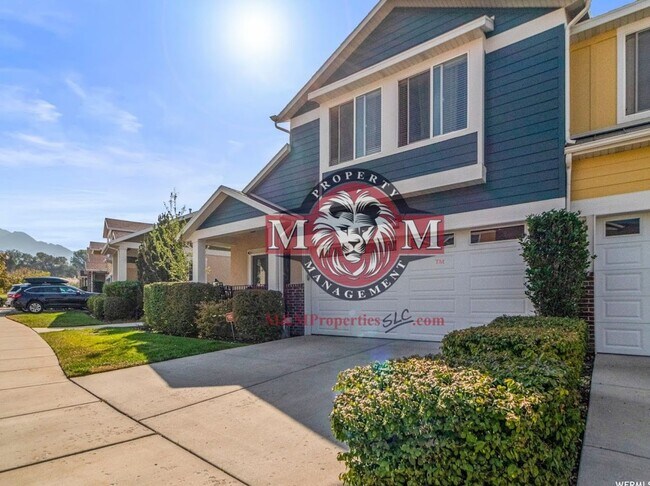 Photo - Beautiful 4 Bd 2.5 Bath Townhouse in Sandy