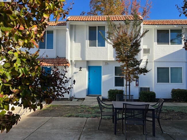 Foto del edificio - 3499 Norton Way