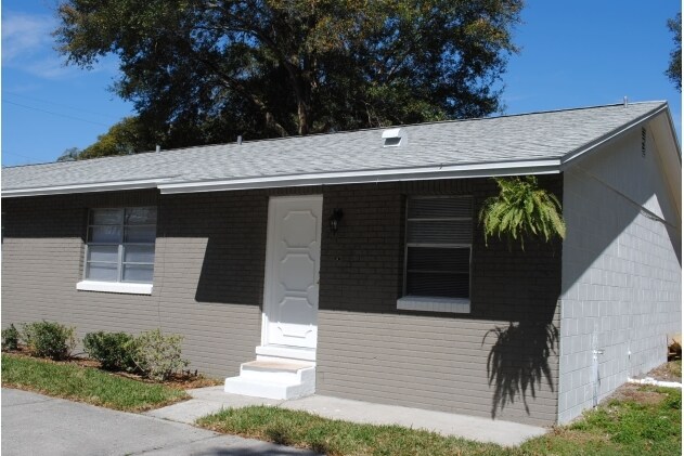 Building Photo - 2407 Newberry St