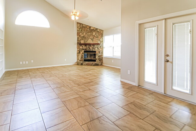 Building Photo - 6753 Long Meadow Cir S
