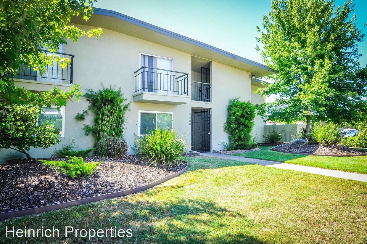 Primary Photo - 4500 Del Rio Rd