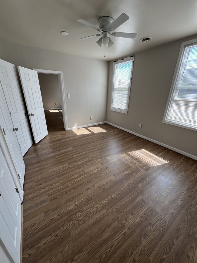 Building Photo - 1BD/1BA, Spacious Apartment in Baltimore n...